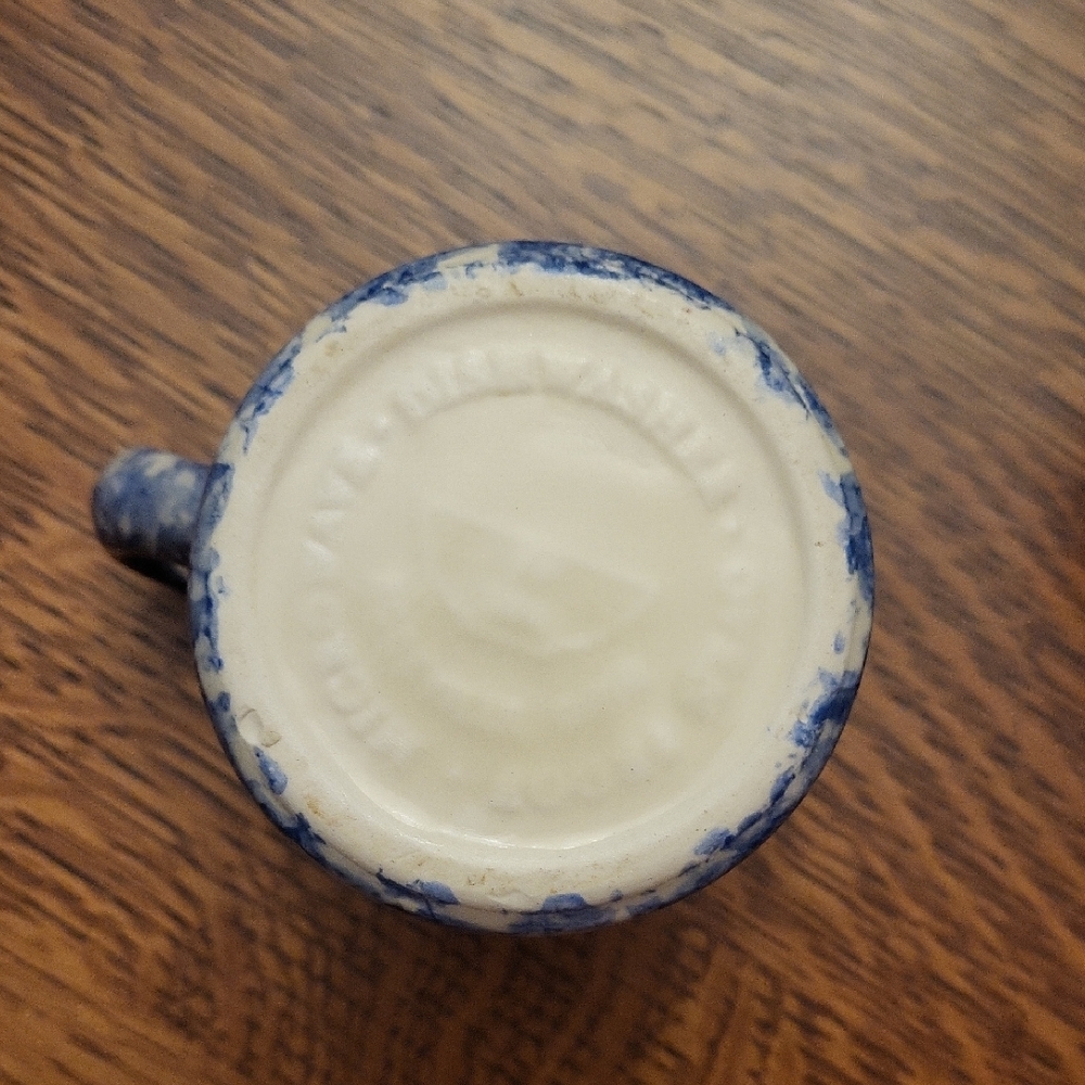 Blue and Cream Heart Patterned Ceramic Set - Picture 5 of 8